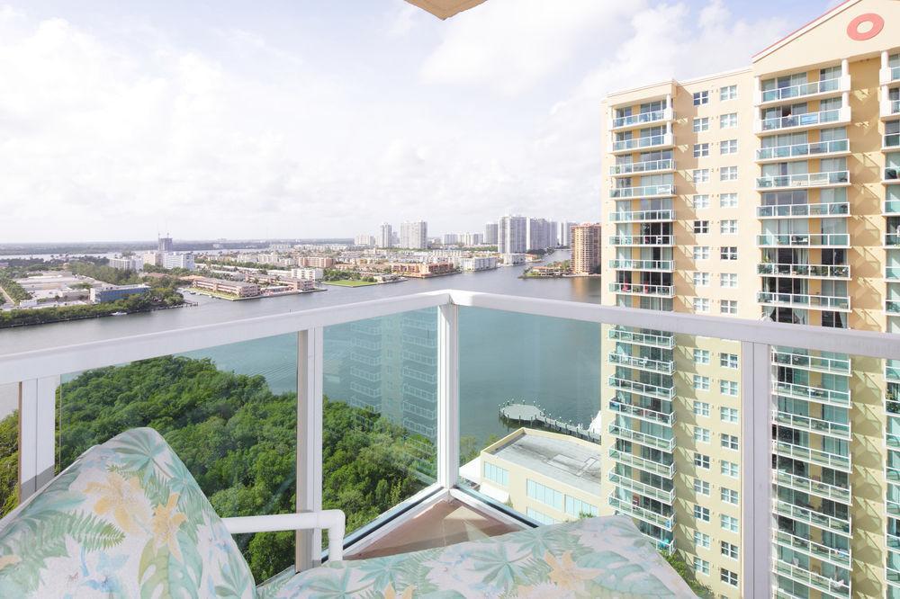 Luxury Apartments At Intracoastal Sunny Isles Beach Buitenkant foto