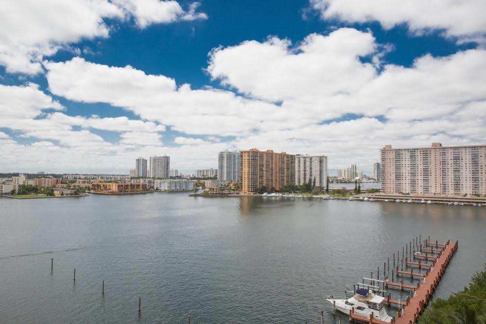 Luxury Apartments At Intracoastal Sunny Isles Beach Buitenkant foto