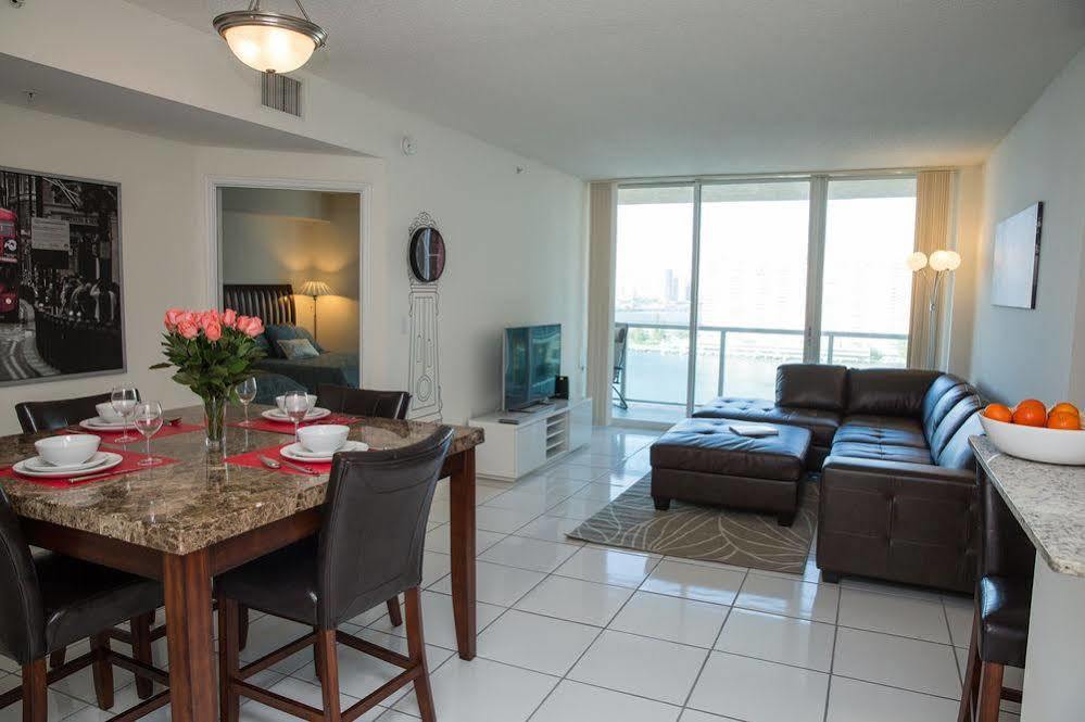 Luxury Apartments At Intracoastal Sunny Isles Beach Buitenkant foto